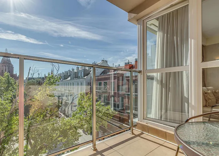 Rentplanet - Wszystkich Swietych Wrocław